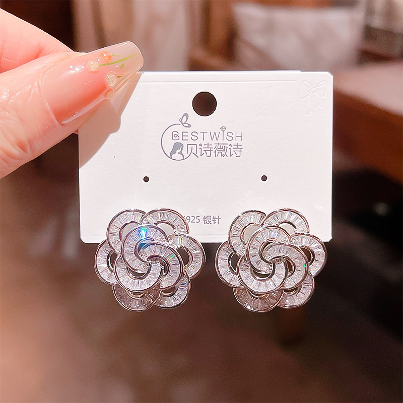 Bông tai HOA HỒNG ĐÁ ZIRCOn xi bạc 925 cao cấp thiết kế đẹp độc đáo B3440