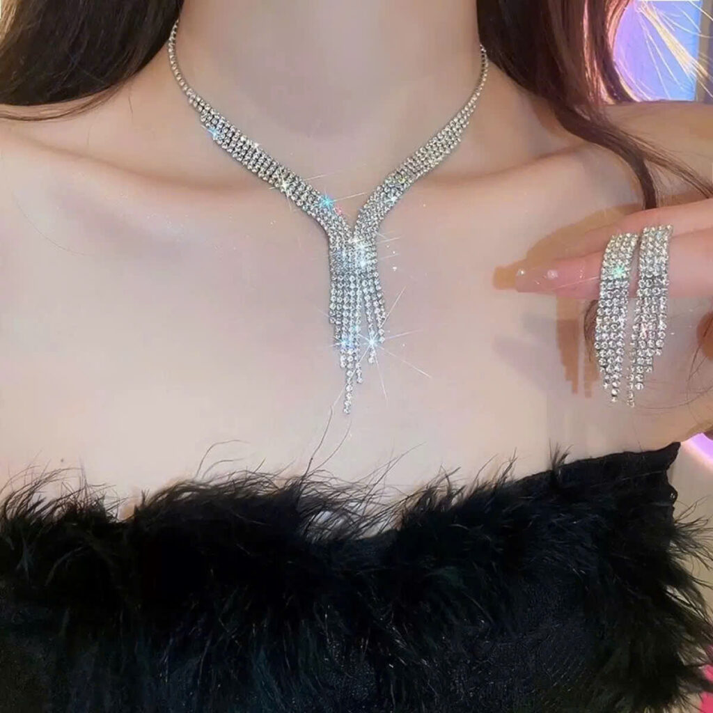 Bộ bông tai dây chuyền TUA RUA đá thời trang, phụ kiện vòng cổ cưới cô dâu B3541