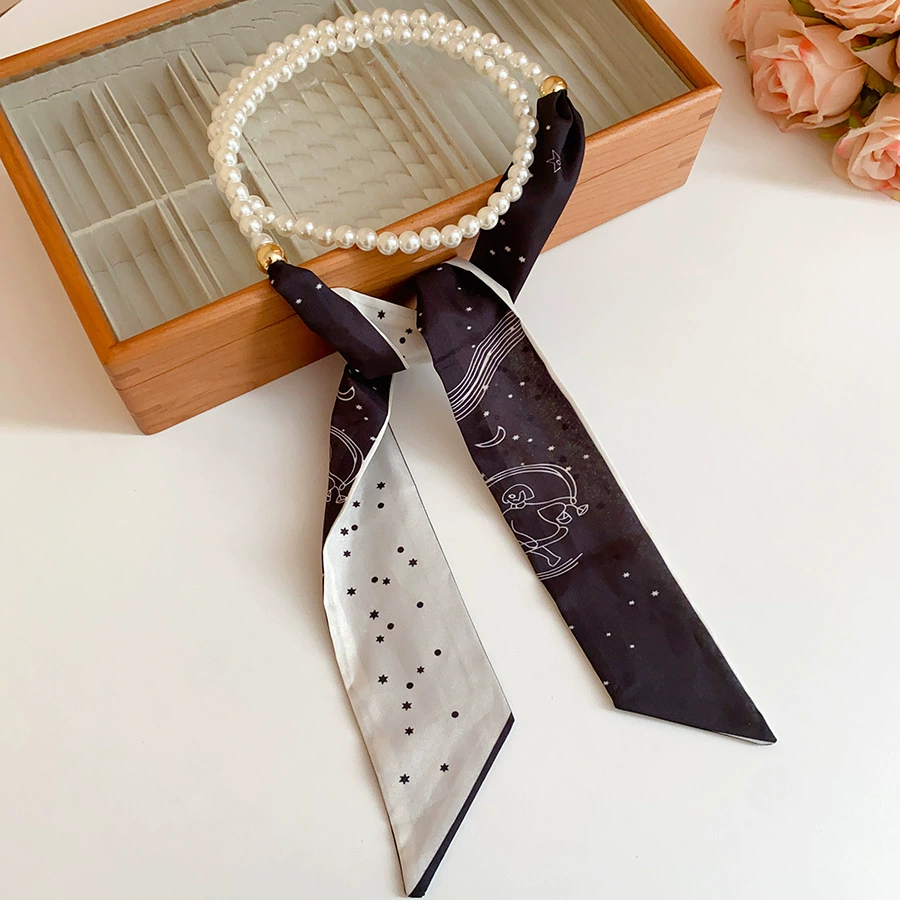 Vòng cổ chuỗi ngọc khăn lụa  ĐEN KEM họa tiết mặt trăng độc đáo B3156