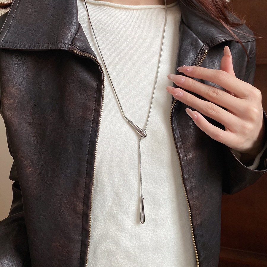 Dây chuyền thời trang giọt nước Kim loại màu BẠC rút chỉnh Freesize, Phụ kiện vòng cổ thời trang chữ Y nhẹ nhàng B3179