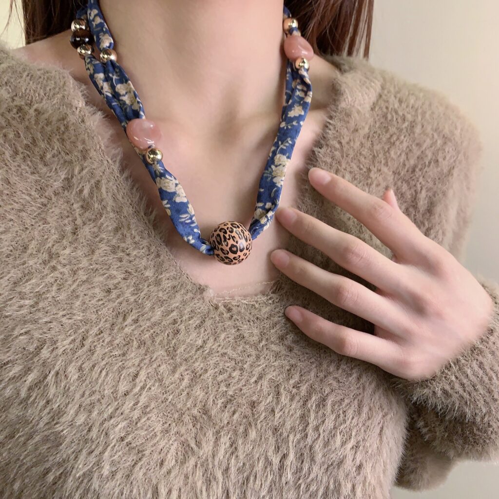 Vòng cổ, dây chuyền VẢI hạt Gỗ họa tiết xanh, phụ kiện vòng cổ độc đáo, đẹp B3182