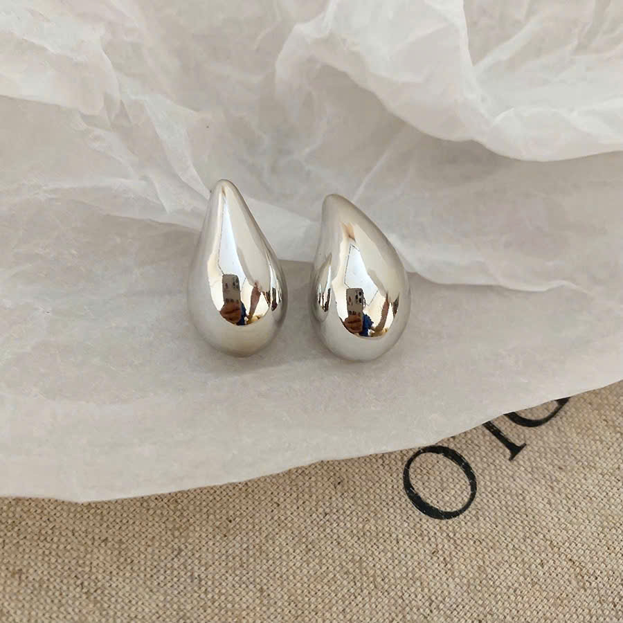 Bông tai thời trang basic trơn bóng màu bạc A0016