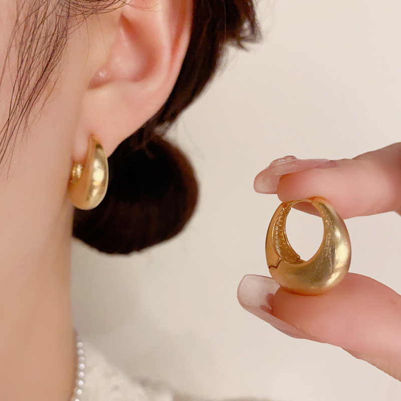 Hoa tai tròn GIỌT NƯỚC basic màu VÀNG, hoa tai thiết kế HÀN QUỐC cao cấp B4504