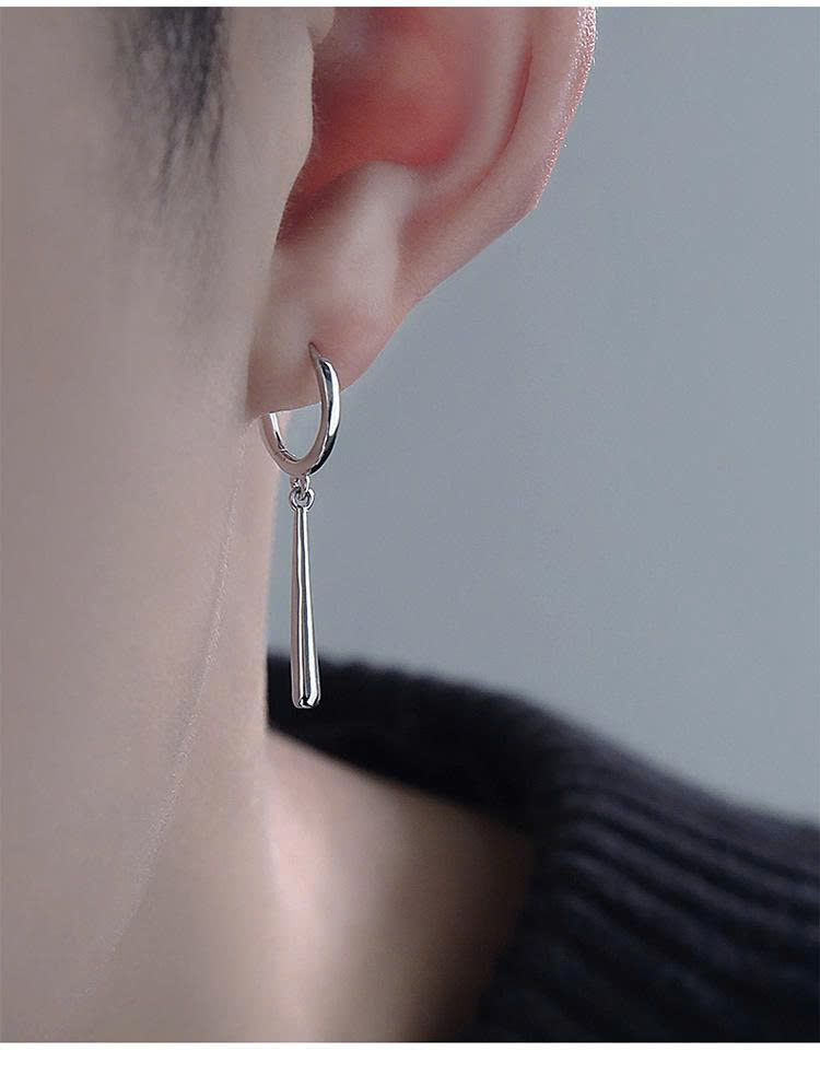 Bông tai nam nữ unisex basic màu bạc hình ZORO , phụ kiện bông tai basic cá tính B4378