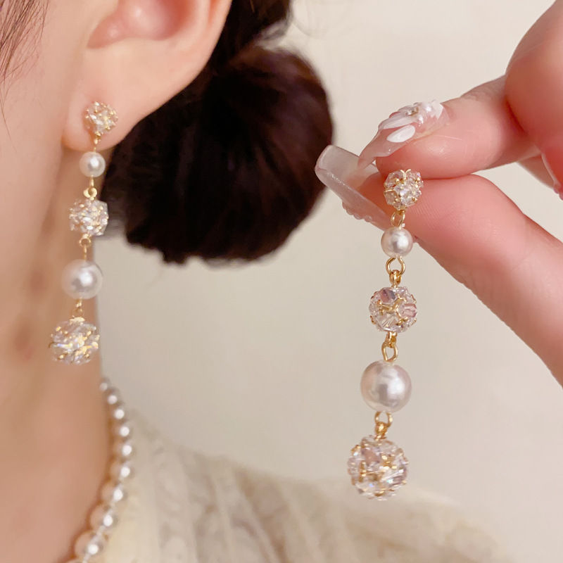 Bông tai dáng dài NGỌC ĐÁ quả cầu lấp lánh giọt nước dài sang trọng, Hoa tai thiết kế Hàn Quốc độc đáo B4531