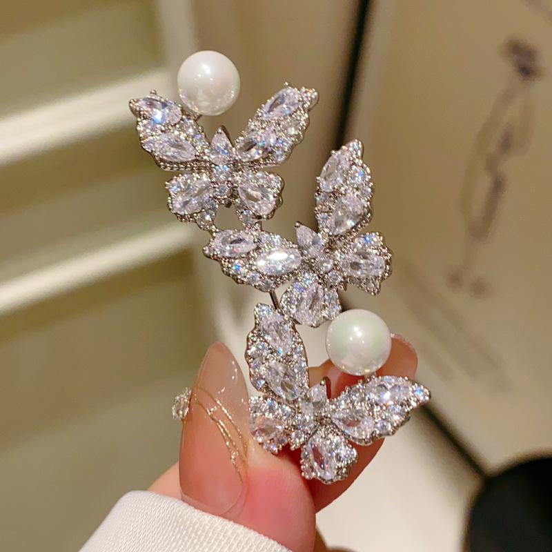 Cài áo HÌNH BƯỚM đá zircon 3d cao cấp xi bạc 925, trâm cài áo nữ thiết kế hàn quốc cao cấp, sang trọng B4164