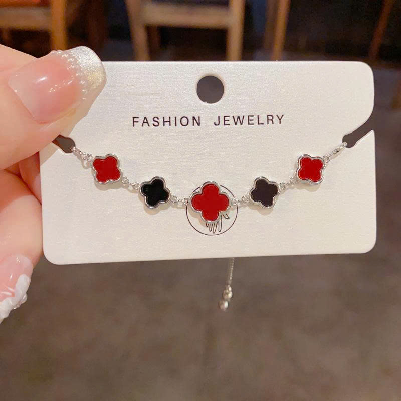 Lắc tay nữ cỏ 4 lá ĐỎ ĐEN freeszie xi bạc 925 cao cấp, Lắc tay thiết kế hàn quốc thanh mảnh nhẹ nhàng B4414