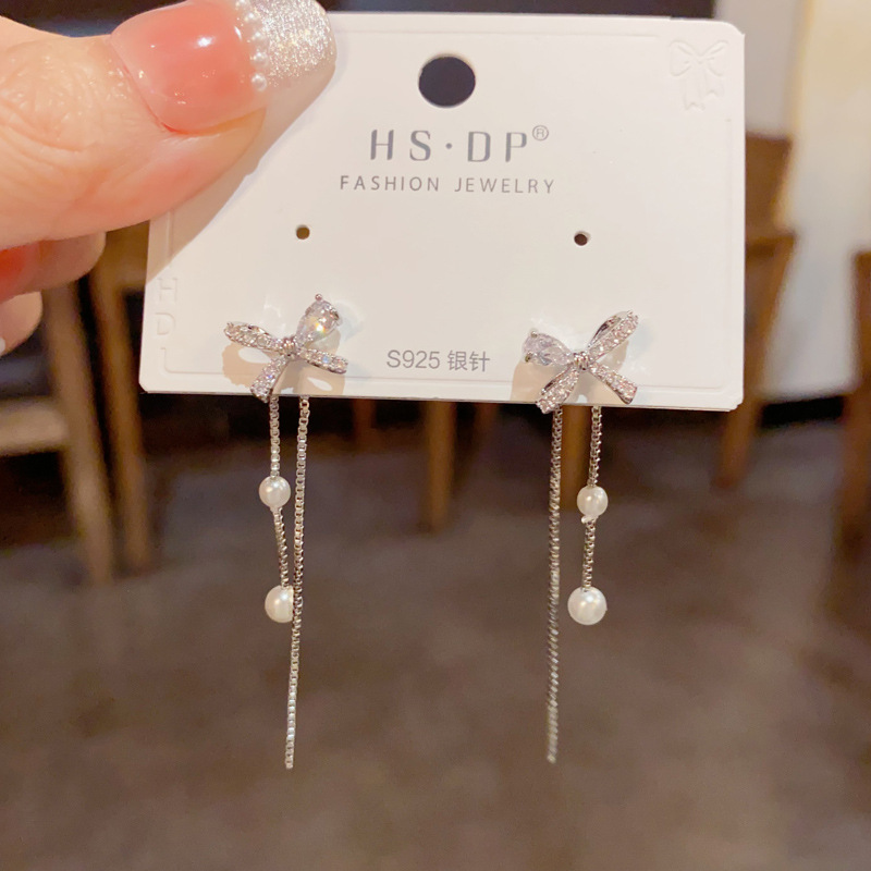 Bông tai NƠ ĐÁ ZIrcon tua rua giọt nước xi bạc 925 cao cấp, bông tai thiết kế Hàn quốc độc đáo B4430