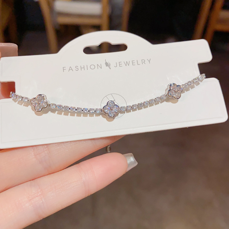 Lắc tay CỎ 4 LÁ đá zircon xi bạc 925 cao cấp, lắc tay nữ thiết kế Hàn quốc sang trọng B4433