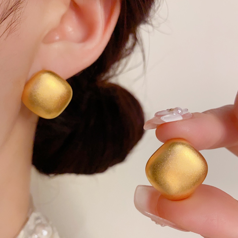 Bông tai HÌNH HỌC VÀNG XƯỚT cao cấp basic, Hoa tai phong cách cá tính sang trọng, thiết kế Châu âu B4440