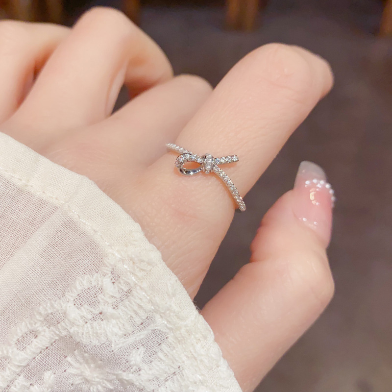 Nhẫn nữ thời trang thiết kế Hàn Quốc nhẹ nhàng nơ ngọc đá zircon xi bạc 925 cao cấp B4441