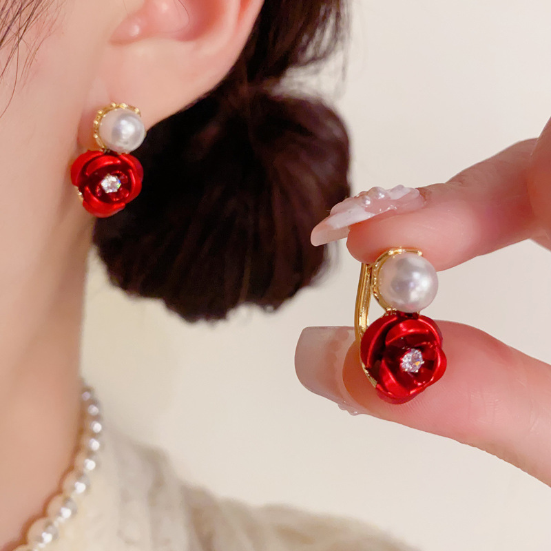 Bông tai ngọc trai HOA HỒNG xi vàng pha cao cấp, bông tai thời trang thiết kế Hàn quốc sang trọng độc đáo B4469