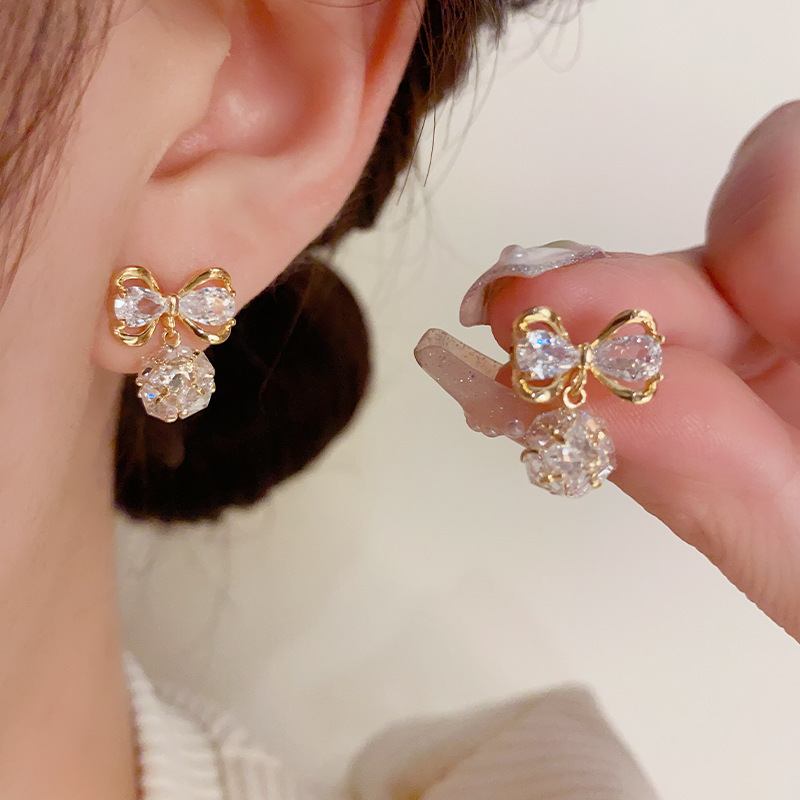 Bông tai NƠ ĐÁ ZIRCON giọt nước xi VÀNG PHA cao cấp, phụ kiện hoa tai thiết kế Hàn quốc cao cấp độc đáo B4492