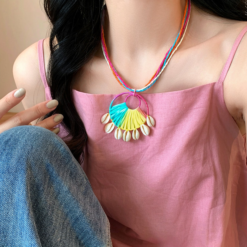 Dây chuyền đi biển VỎ SÒ mặt Tròn MÀU SẮC rực rỡ lấp lánh, Phụ kiện đi biển, vòng cổ đi biển ngày hè đẹp độc đáo B4732