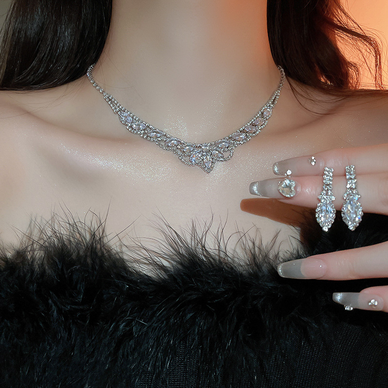 Bộ hoa tai, dây chuyền đá giọt nước, Bộ bông tai dây chuyền cô dâu, Bộ trang sức đi tiệc, phụ kiện đi tiệc sang trọng B4744