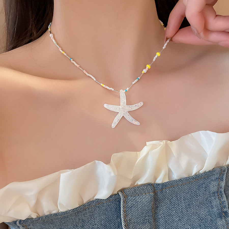 Dây chuyền cườm SAO BIỂN TRẮNG KEM đi biển độc đáo, phụ kiện đi biển, vòng cổ đi biển màu sắc rực rỡ ngày hè B4755