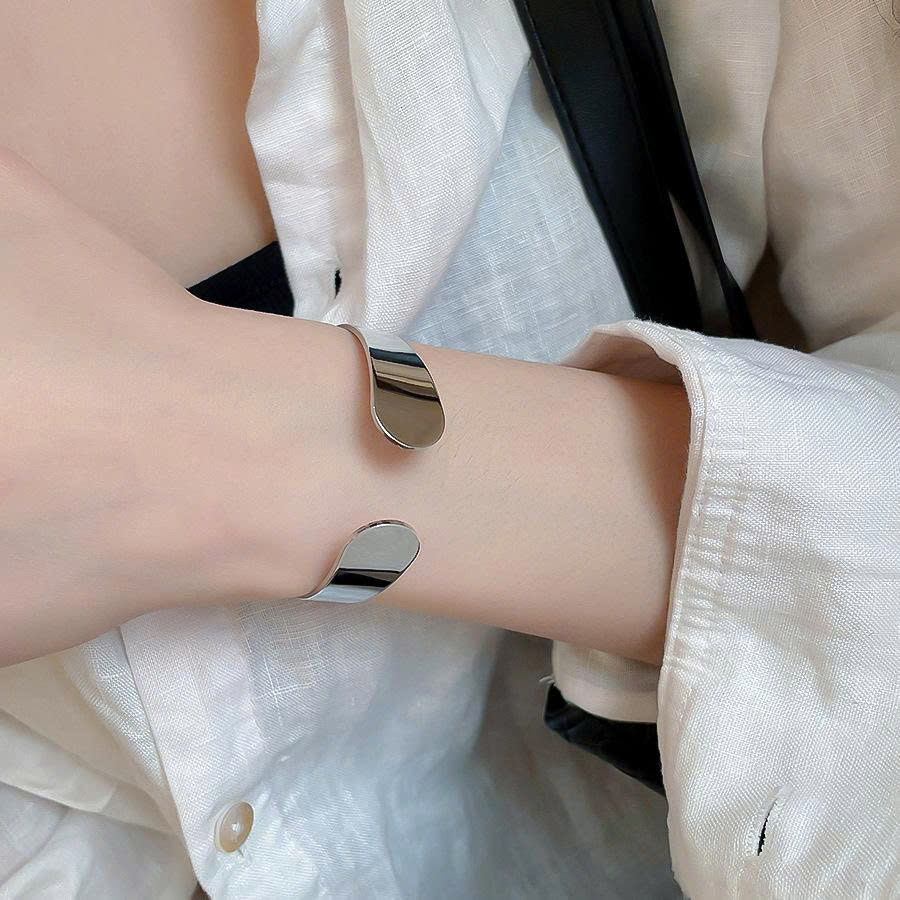 Vòng tay HỞ khối mảnh màu BẠC, vòng đeo tay cá tính phong cách châu âu độc đáo B4808