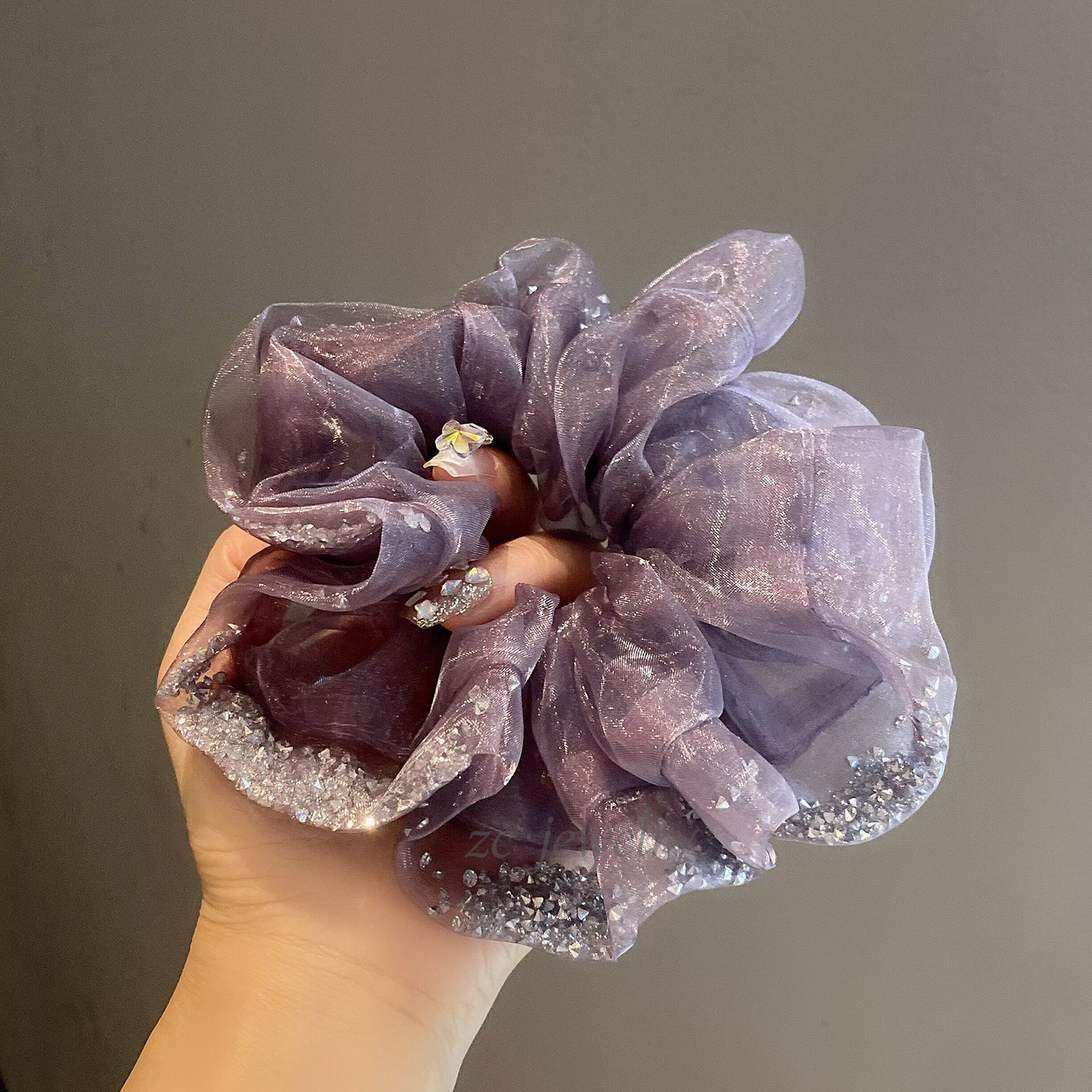 Cột tóc TÍM ĐÍNH ĐÁ lấp lánh cao cấp, cột tóc nữ sang trọng độc đáo, phụ kiện tóc nữ cao cấp B4139