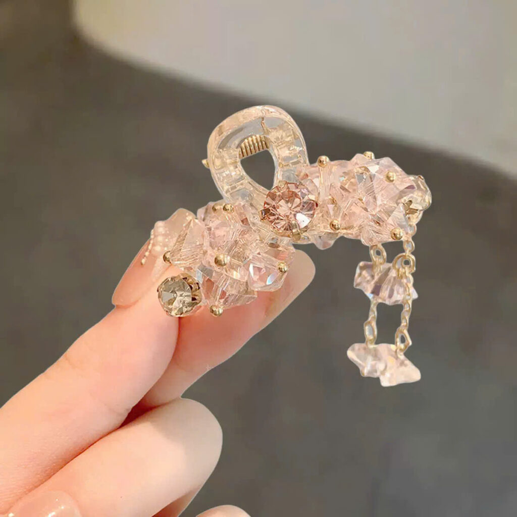 Kẹp gắp PHA LÊ ĐÁ HỒNG tua rua thiết kế Hàn Quốc cao cấp, kẹp nửa tóc sau đẹp, kẹp tóc nữ độc đáo sang trọng B4040