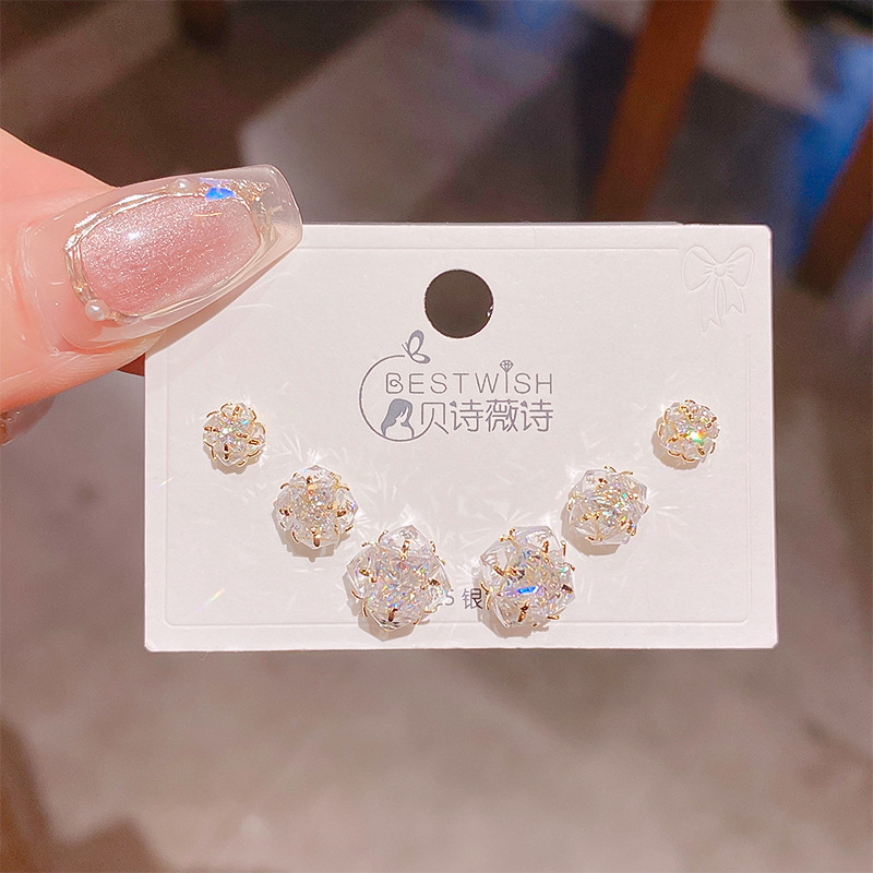 Bộ 3 đôi hoa tai quả CẦU đủ 3 size lớn nhỏ Đá zircon xi vàng pha cao cấp, hoa tai nhí sát tai thiết kế Hàn quốc, tinh tế, thanh lịch, Hoa tai đi tiệc sang trọng, quà tặng ý nghĩa độc đáo B4972