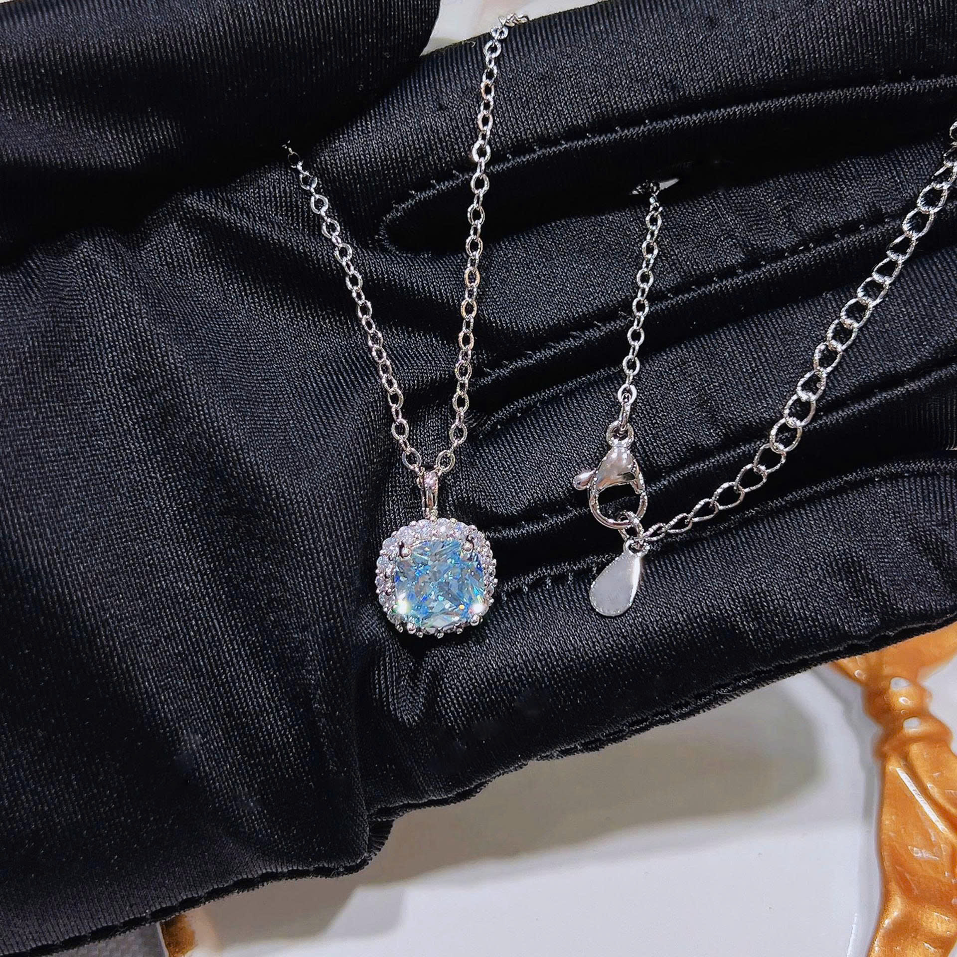 Dây chuyền mặt đá Aquamarine Zircon hình gối lấp lánh tuyệt đẹp, quà tặng ỹ nghĩa, dây chuyền đơn giản thanh lịch B5333
